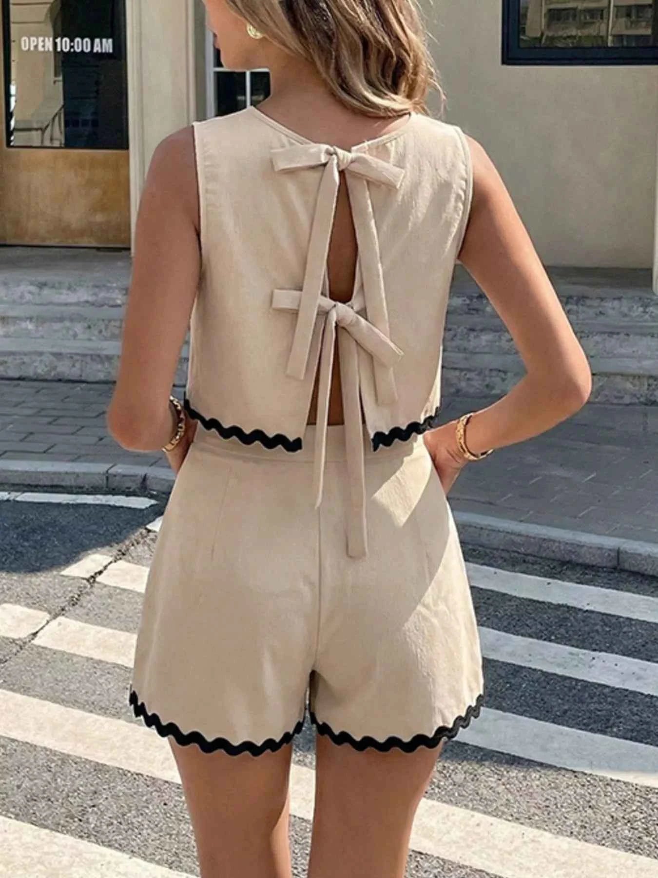 Ensemble tank top & short à bordure festonnée femme – coloris Apricot - Bootiky