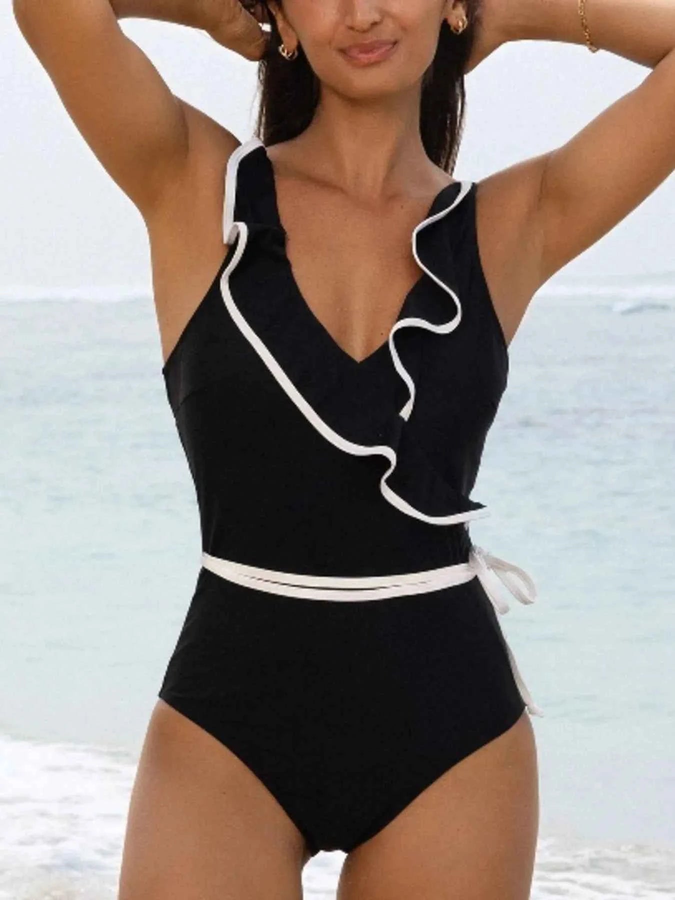 Maillot de Bain Une Pièce à Col en V & Détails Volants - Bootiky