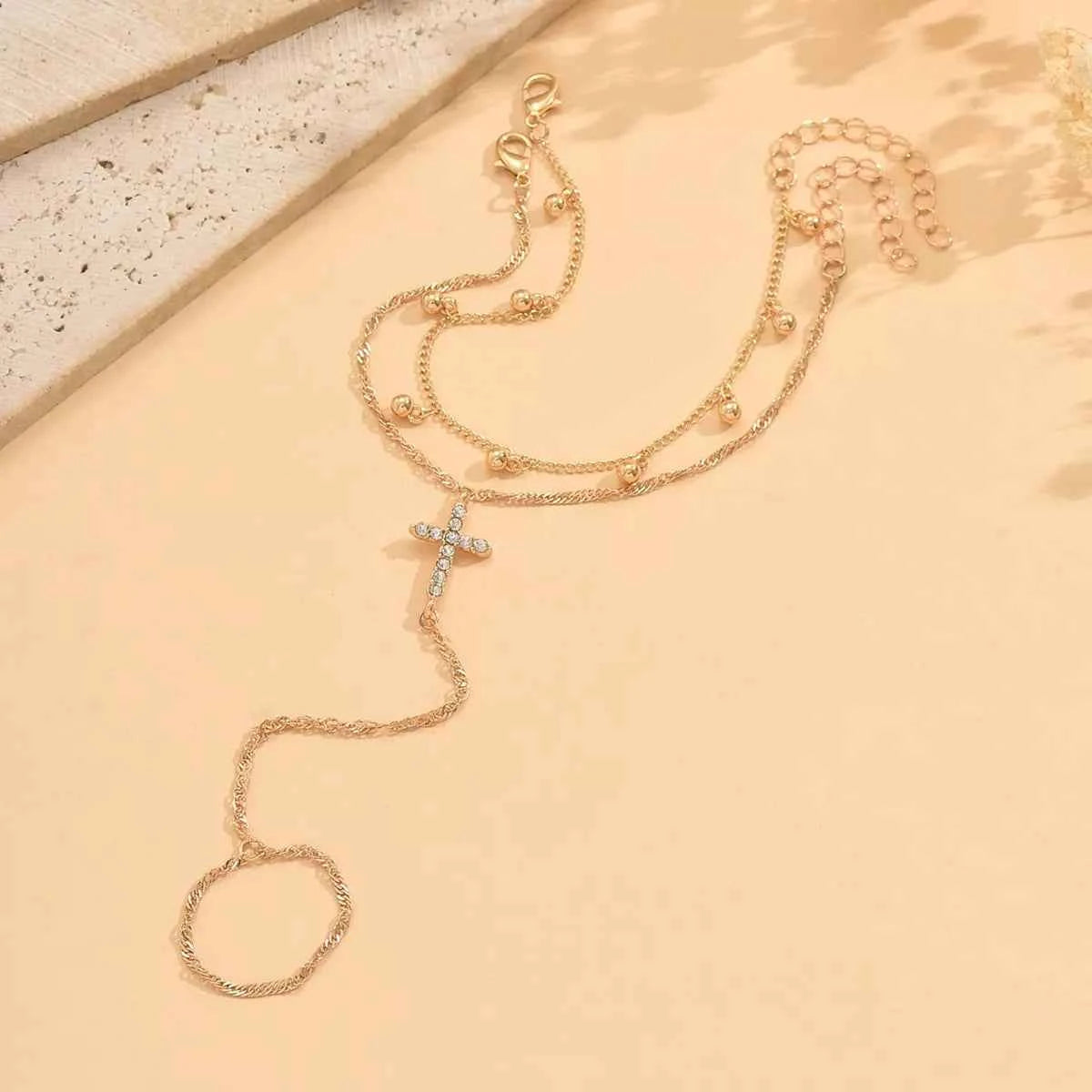 Bracelet Ex-Voto Chaîne Dorée & Croix Strass – Plaqué Or 18K, Ajustable ~18-23 cm - Bootiky