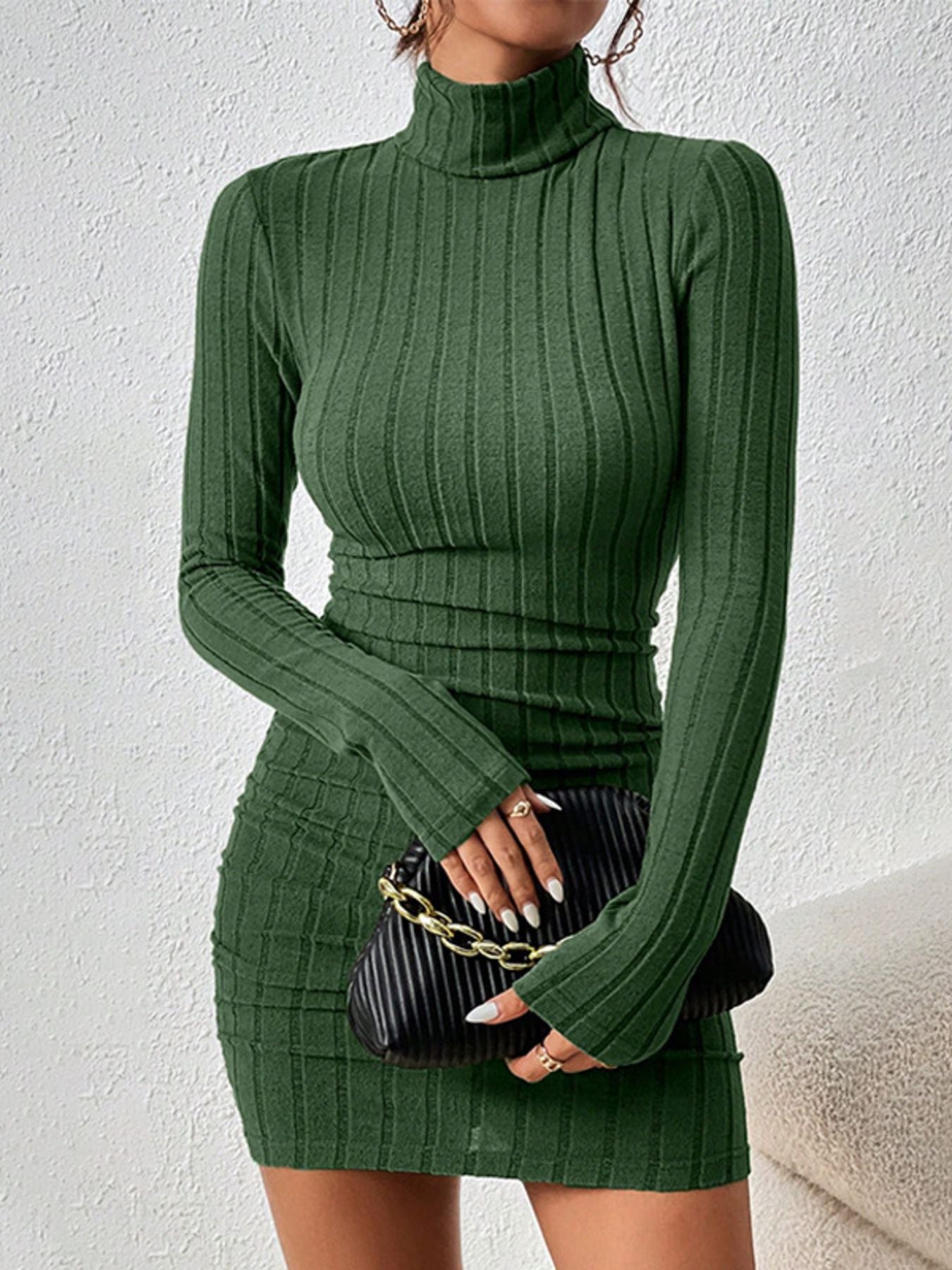 Robe Courte Moulante — Maille Côtelée Col Roulé & Manches Longues - Bootiky