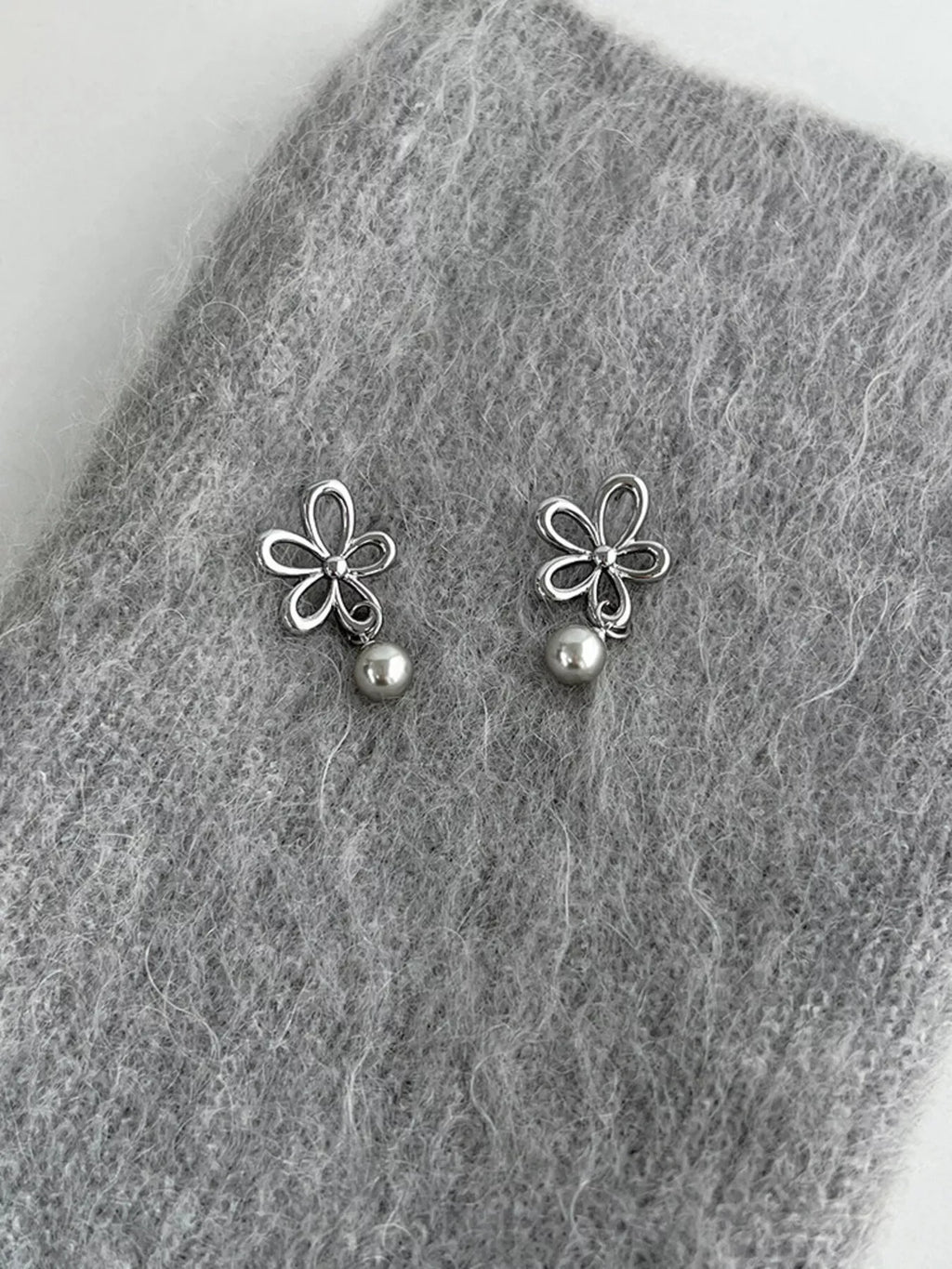 Boucles d'Oreilles Pendantes Fleur & Perles — Argent 925 - Bootiky