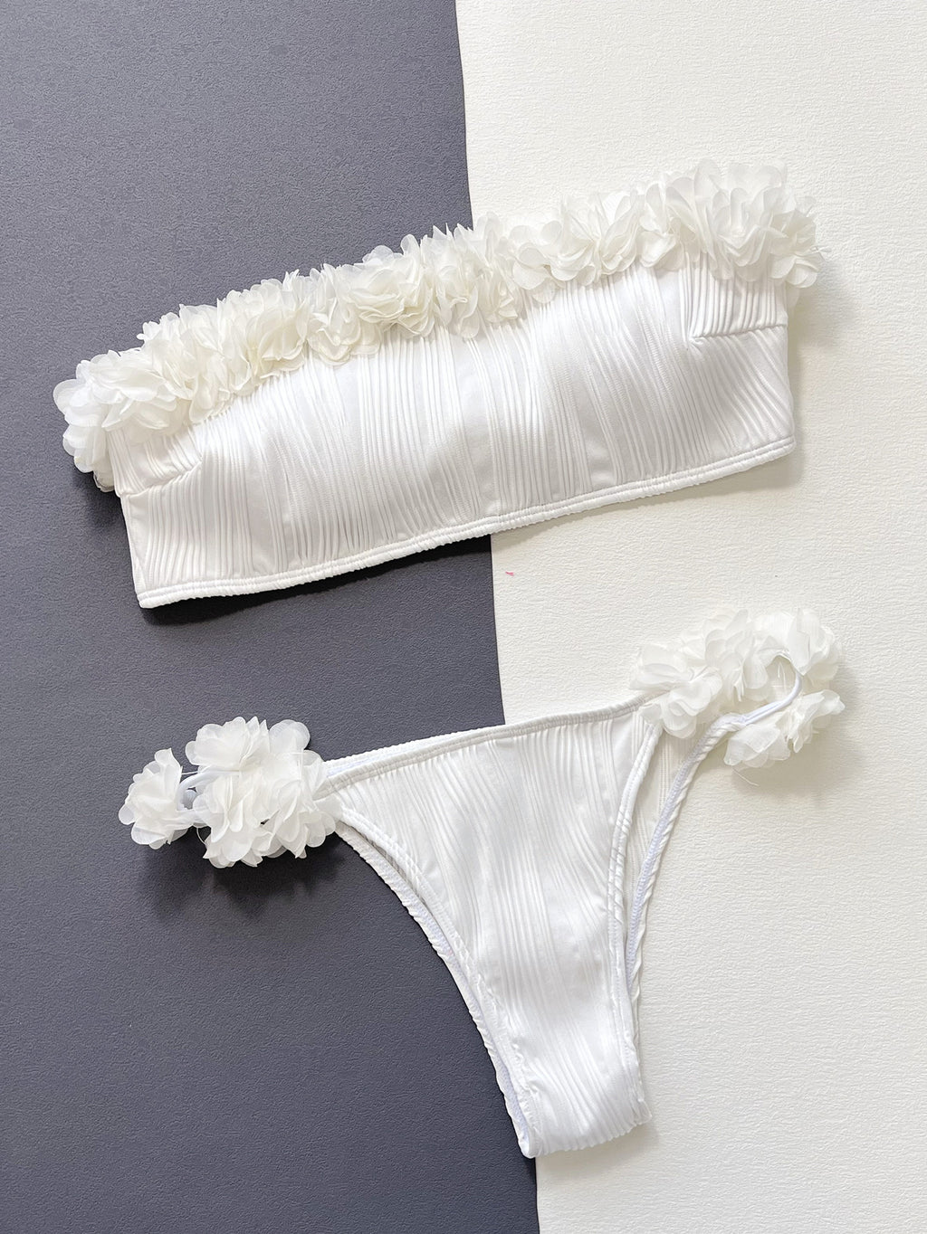 Bikini 2 Pièces Blanc — Brassière Applique & Dos Noué Taille Basse - Bootiky