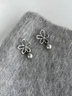 Boucles d'Oreilles Pendantes Fleur & Perles — Argent 925 - Bootiky