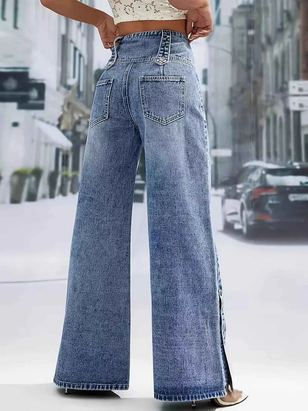 Jean taille haute wide-leg à boutons décoratifs - Bootiky