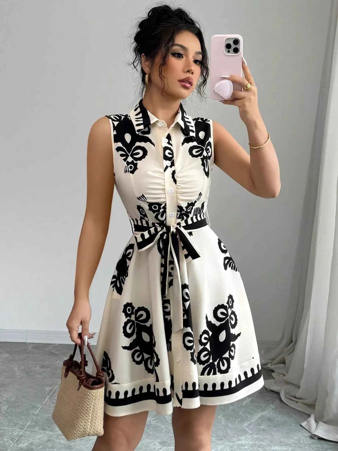 Robe d'Été Froncée Escale Sans Manches – Ceinture à Nouer, S à 2XL - Bootiky