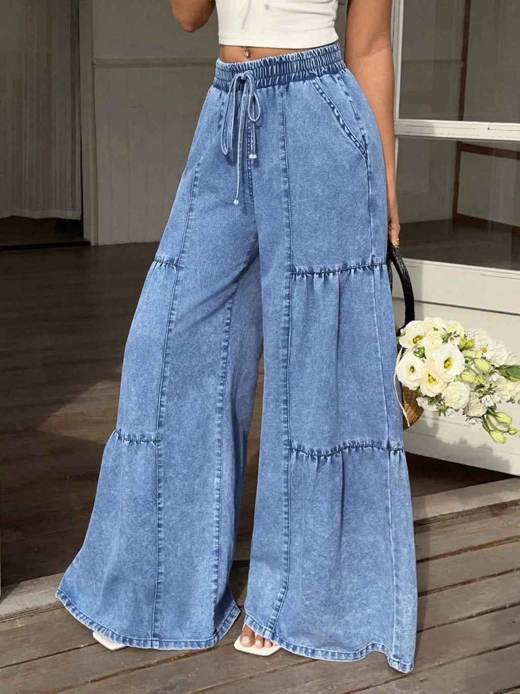 Jean wide-leg à volants – coupe ample et décontractée - Bootiky