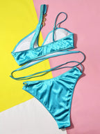 Bikini 2 Pièces — Haut Croisé & Détails Chaînes Bleu Canard - Bootiky
