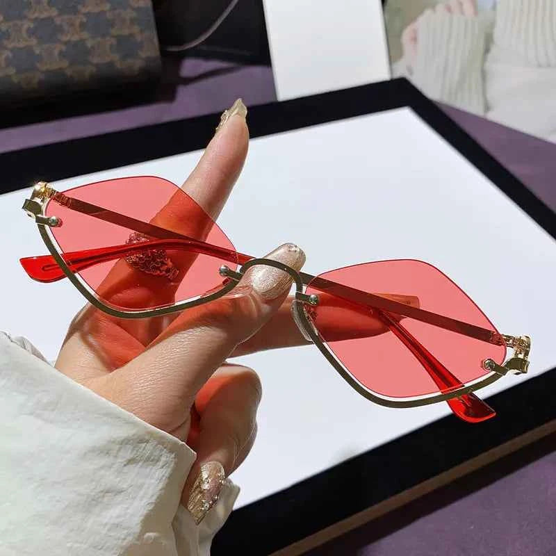 Lunettes de Soleil Œil de Chat Féline — Monture Dorée & UV400 - Bootiky