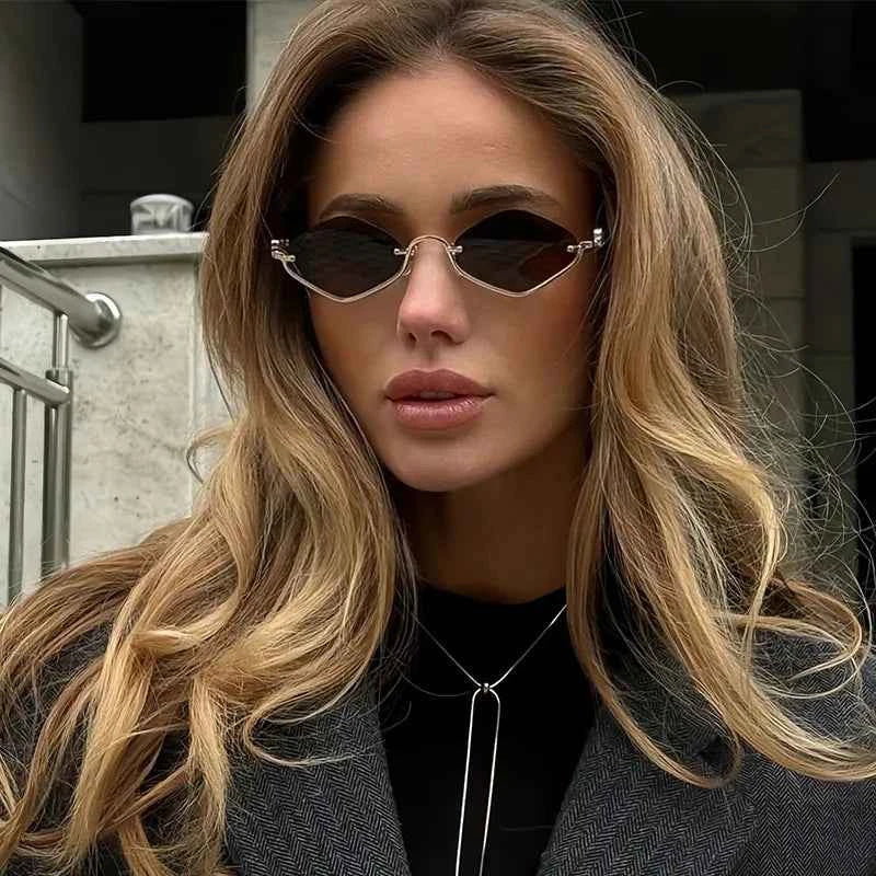 Lunettes de Soleil Œil de Chat Féline — Monture Dorée & UV400 - Bootiky