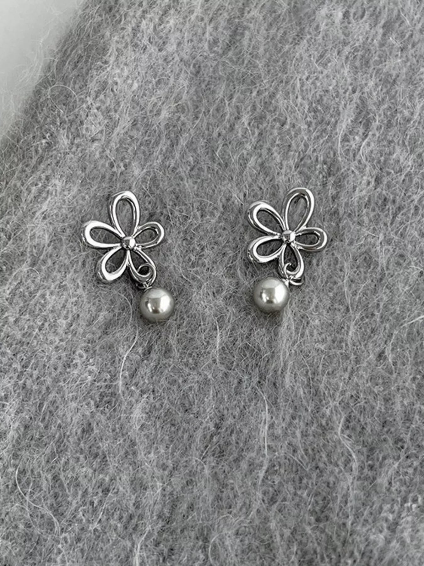 Boucles d'Oreilles Pendantes Fleur & Perles — Argent 925 - Bootiky