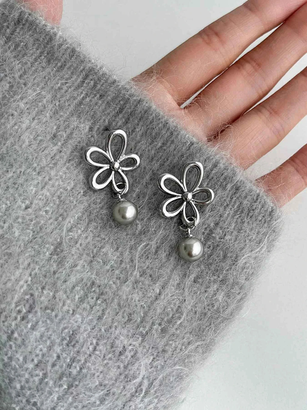 Boucles d'Oreilles Pendantes Fleur & Perles — Argent 925 - Bootiky