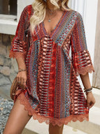 Robe Courte Imprimée — Col en V, Manches 3/4 & Finitions Dentelle - Bootiky