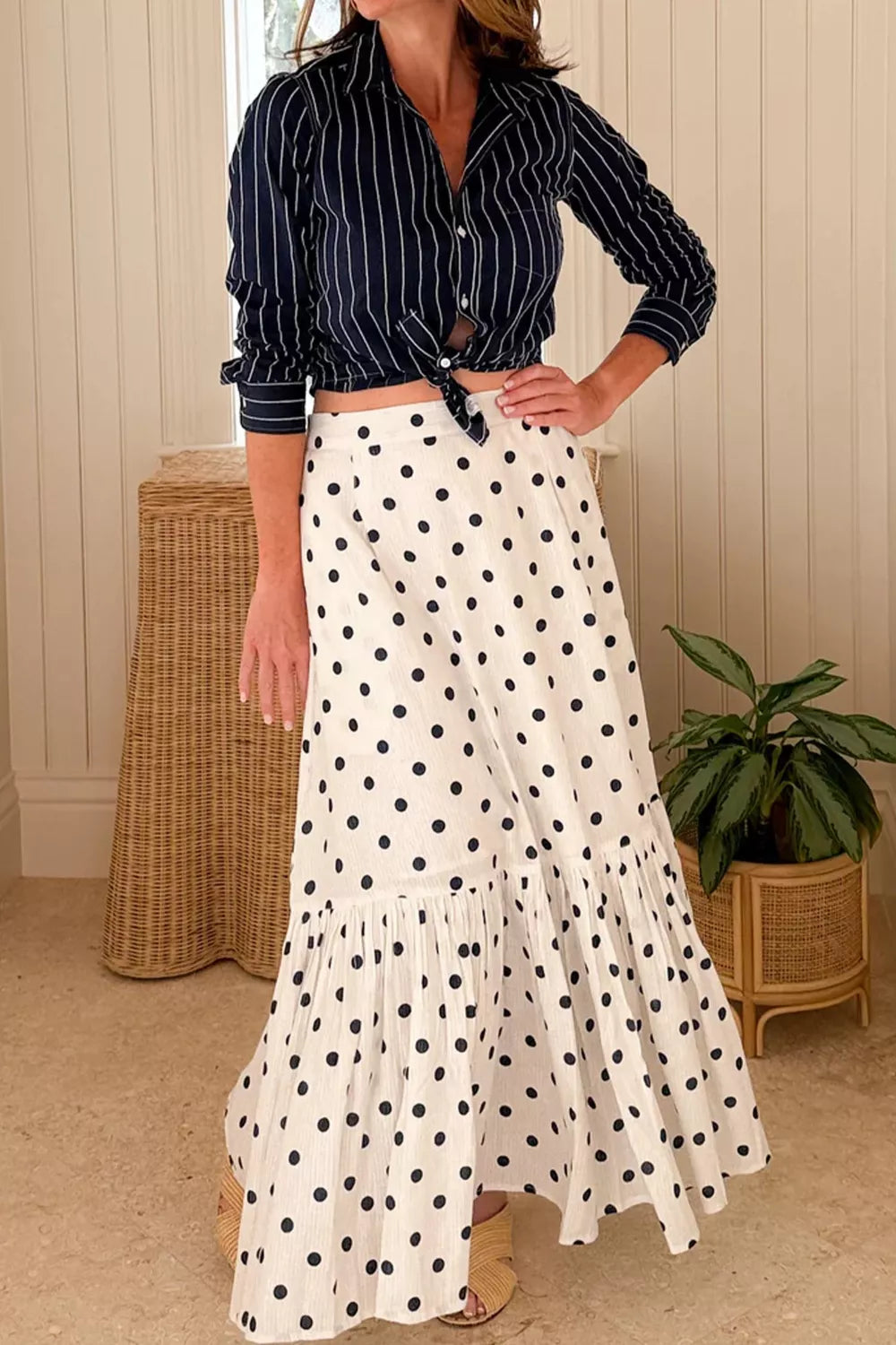 Jupe Maxi Volantée Polka Romance Fendue – Taille Haute, S à 2XL - Bootiky
