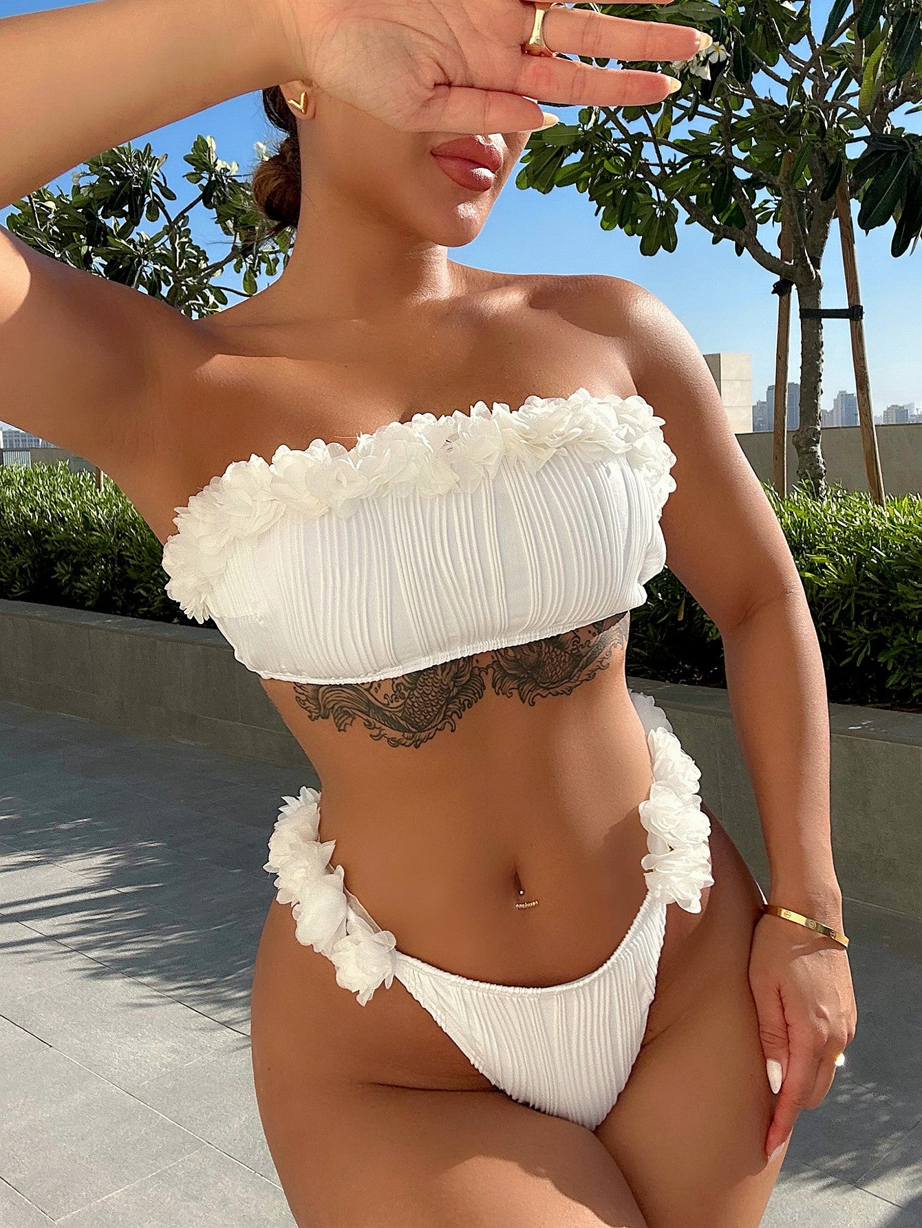 Bikini 2 Pièces Blanc — Brassière Applique & Dos Noué Taille Basse - Bootiky