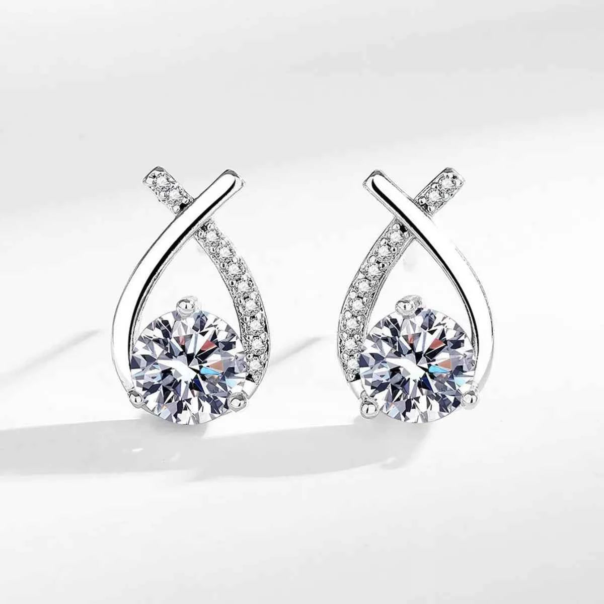 Boucles d'Oreilles Moissanite 1 Carat en Argent Sterling 925 – Brillance Éthique & Luxe Accessible | Bootiky - Bootiky