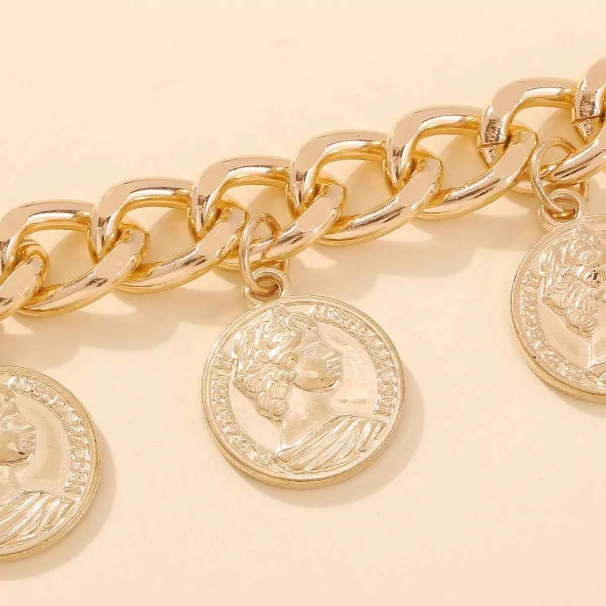 Bracelet Rétro Médina Charms Pièces Plaqué Or 18K – Ajustable, Porté Poignet ou Cheville - Bootiky