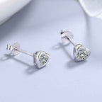 Clous d'Oreilles Amour Sacré Cœur – Argent 925 & Zircons, Écrin Inclus - Bootiky