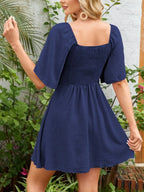 Robe Courte — Dos Smoké, Nœud & Manches Volantées - Bootiky